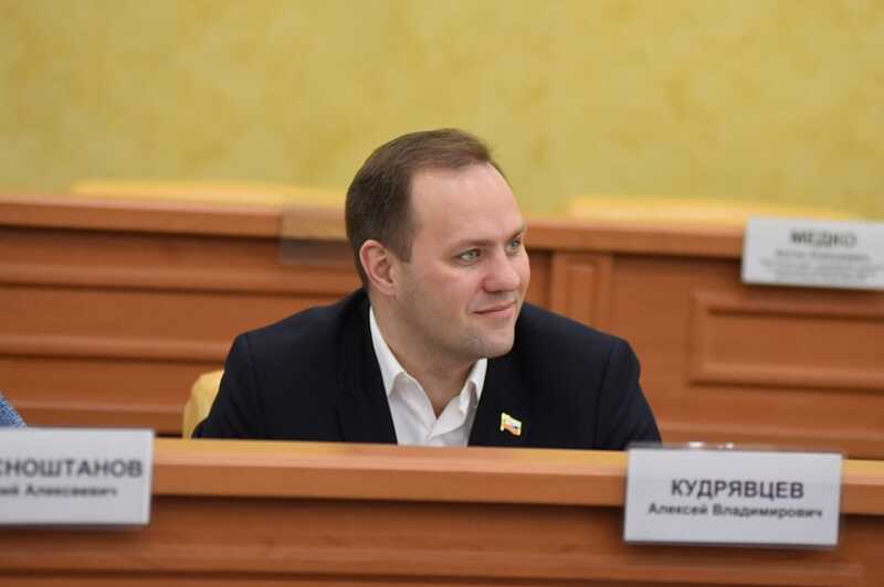 Иркутский депутат с криминальным прошлым Кудрявцев: от махинаций с налогами и вымогательства до подозрений в применении насилия